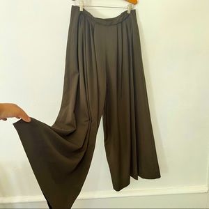 Cacharel pleated palazzo pant olive green -USA10 / F40